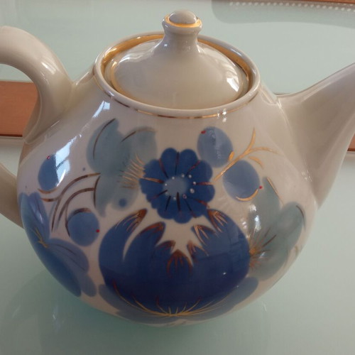 Porcelain teapot used with blue design