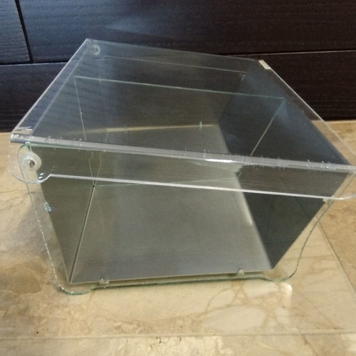 Garibaldi two-position case like new, premium brown organizer