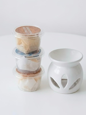 Wax melts σετ με καυστήρα, 3 μποξάκια των 40 γραμμαρίων το καθένα, καινούργιο