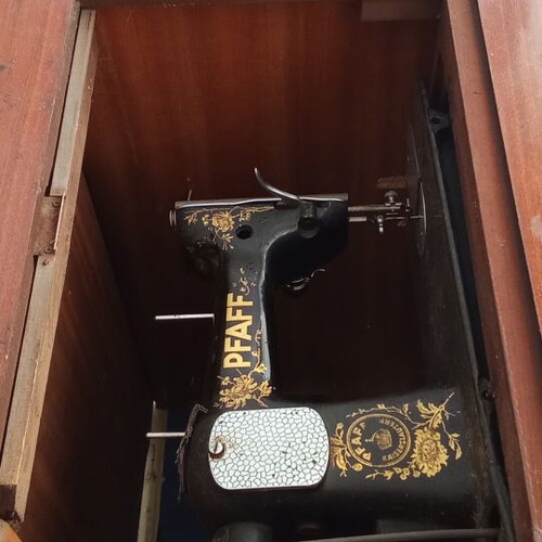 Pfaff sewing machine used, German brand, antique