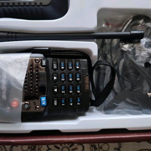 Baofeng UV-5RA wireless transceiver new with 1800mAh Li-Ion battery