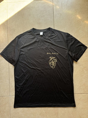 Balance t-shirt XL black and gold Japanese brand new