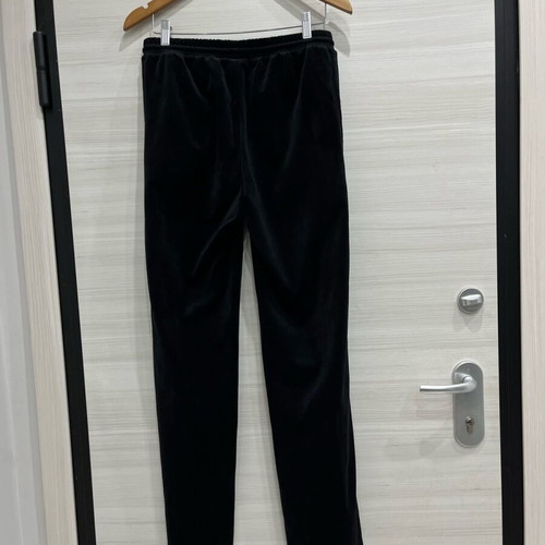 Adidas women's velour tracksuit medium large like new, black