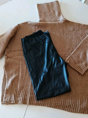 Celestino pullover used set and new leggings