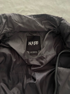 Nuff puffer like new, size Medium