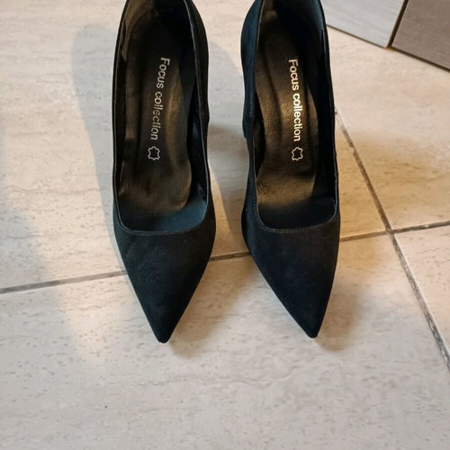 Focus suede black pumps used, size 36, 10cm heels
