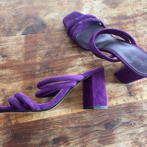 Purple sandals size 37 like new