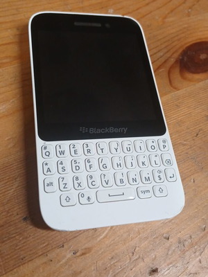 Blackberry SQR100-1 λευκό μεταχειρισμένο με λίγα χτυπήματα