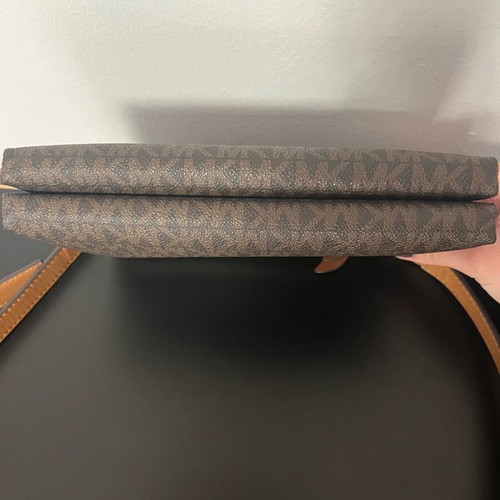 Michael Kors crossbody bag tan like new