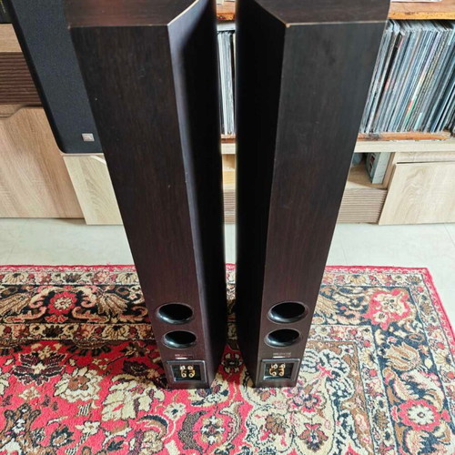 Heco Victa 500 floorstanding speakers like new
