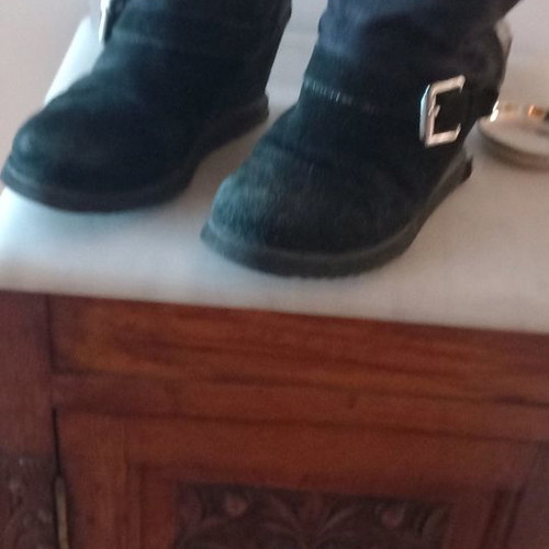 Castor leather boots with inner fur, size 38, black