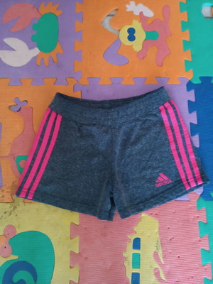 Adidas shorts medium in very good condition