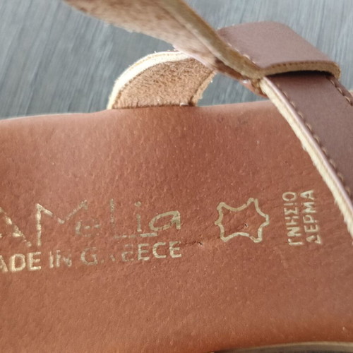 Amelia leather sandals size 39 like new, tan with gold details