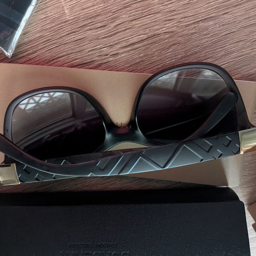 Burberry Sunglasses new, black