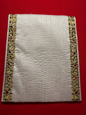 Embroidered fabric case for pectoral cross new