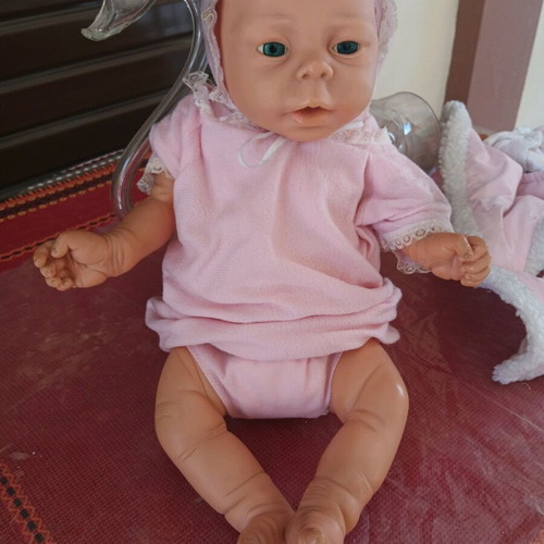 Baby doll from America like new