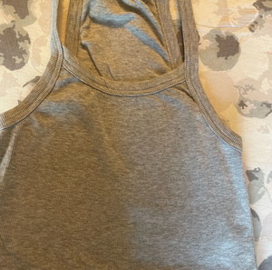 salt and pepper jeans top small
