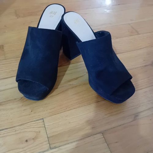 H&M black platform sandals size 37