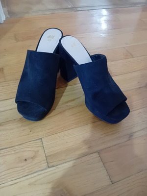 H&M black platform sandals size 37