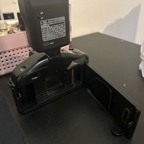 Vintage toy cameras used Sony Big Royal View and Canon Royal-I