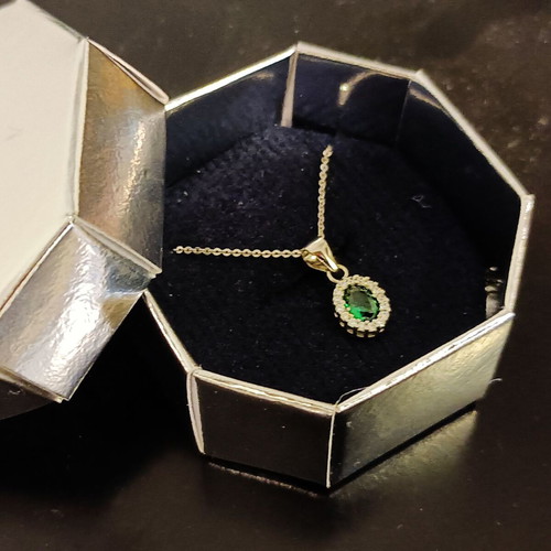 Emerald Spark silver necklace with green 6x4mm zircon and 925 chain new