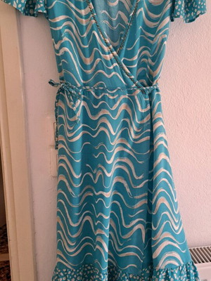 Φόρεμα Monsoon Wrap Wave Print Midi σαν καινούργιο, τιρκουάζ και άσπρο