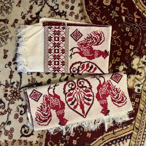 Woven travetsa new, set of 2 with traditional design
