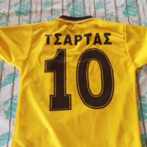 AEK kids football jersey #10 Tsartas, size 8Y