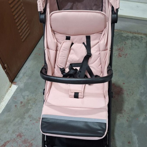 Bebe Stars City baby stroller like new, powder pink with footmuff