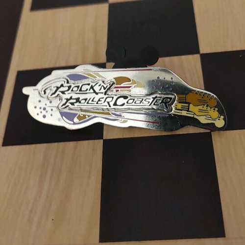 Rock 'n' Roller Coaster Aerosmith Disney pin like new, multicolor