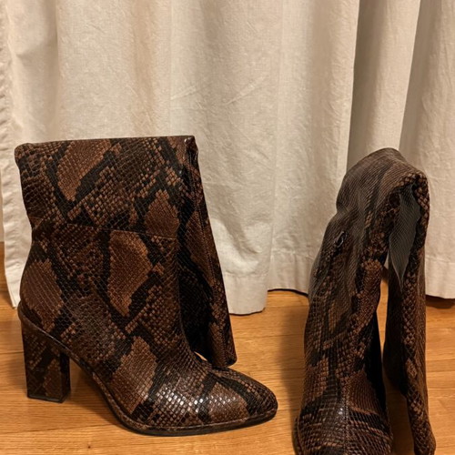 Zara animal print boots like new with stable thick heel, size 39, brown