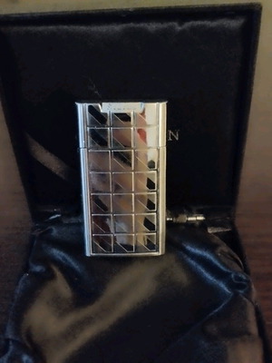 Status Collection lighter new, branded