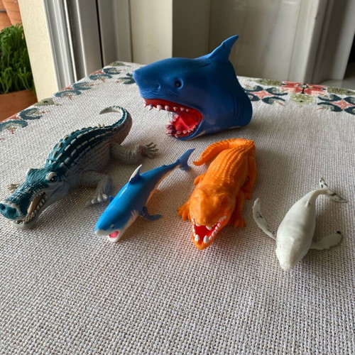 Silicone beach and pool animals set of 5 like new
