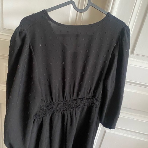 Black dress with buttons like new, size M