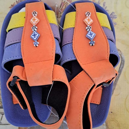 Sandals size 26 new, multicolored