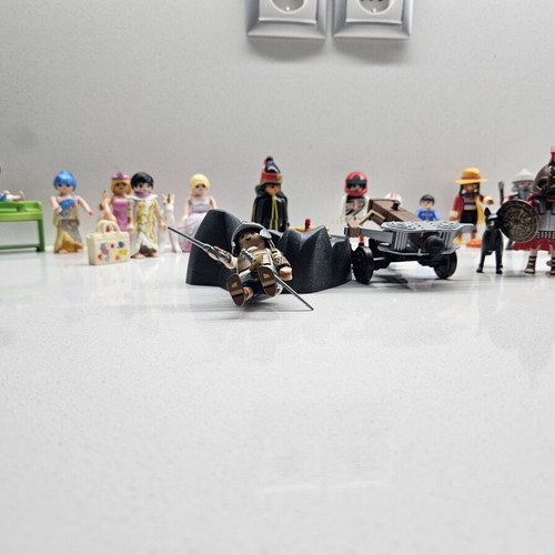 Playmobil figures set like new with catapult and accessories