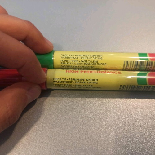 Artline70 permanent marker set of 2 new, red and green