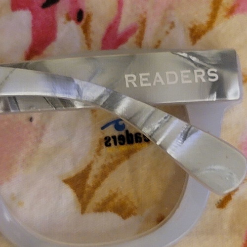 Reading glasses +3.00 diopters, grey and silver