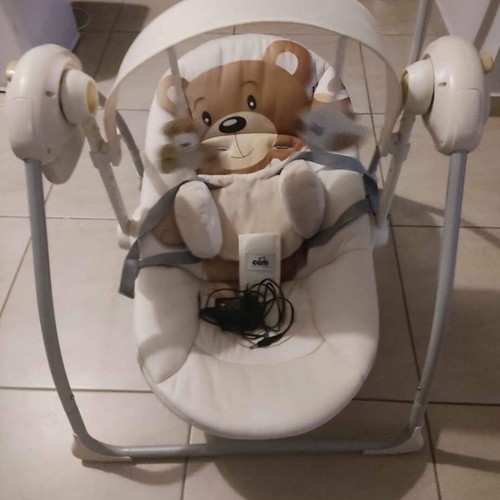 Cam Baby Relax swing like new with music and automatic movement