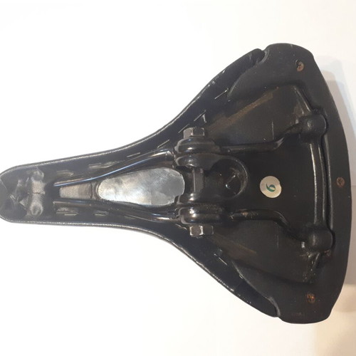 Bicycle saddle like new