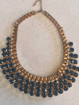 Necklace pendant used with blue stones and rhinestones