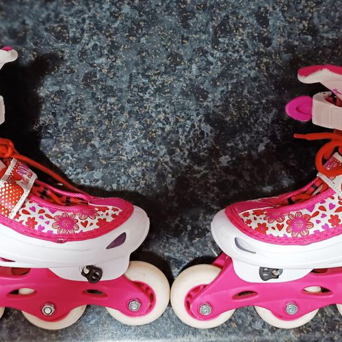 Amila adjustable kids skate like new, size 35-38
