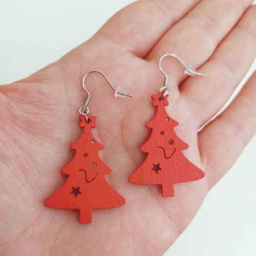 Wooden Christmas tree earrings new, red color