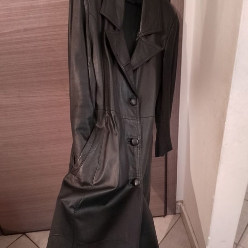 Leather women's flared coat used, black