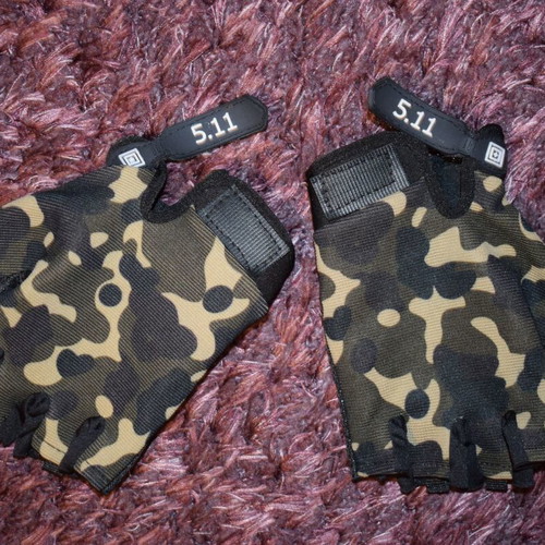 5.11 tactical gloves used, size M, camouflage print