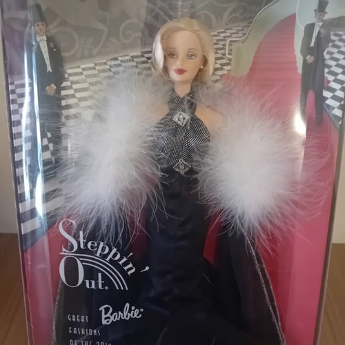 Barbie Stepping Out doll new in box