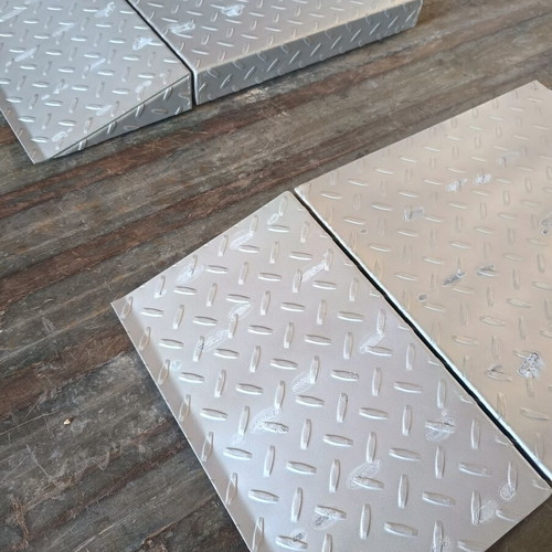 Car Ramps new, 70x40 cm, durable steel with anti-slip surface