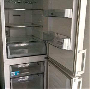 Ψυγείο-καταψύκτης frost free Delonghi DFC60W16/DFC60X16