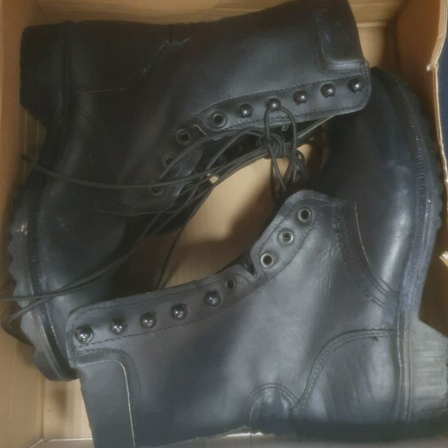 High boots size 43, black