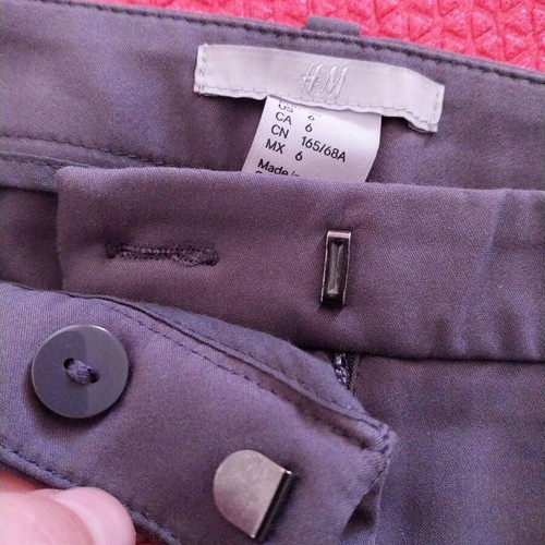 H&M straight-leg grey pants like new with sporty zipper detail